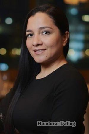 225204 - Yamile Age: 36 - Colombia