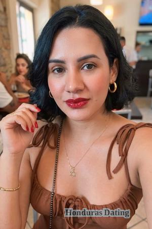 226816 - Iremsy Age: 34 - Colombia