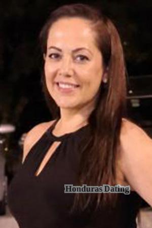 227131 - Hazel Age: 48 - Costa Rica